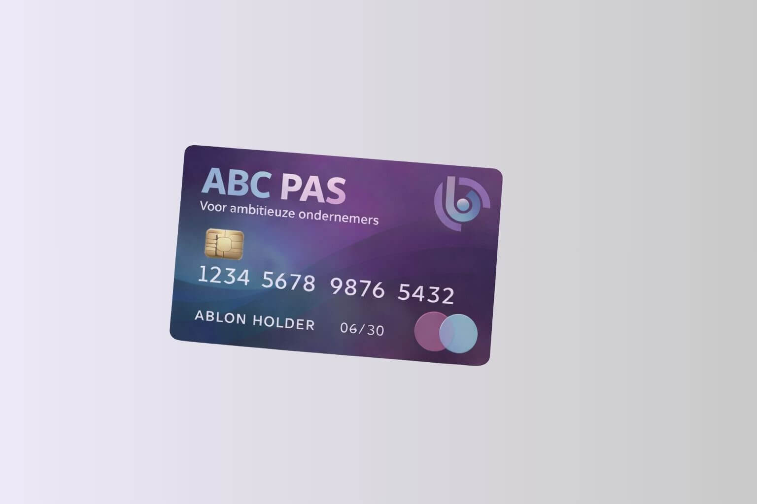 Illustratie van een paarse ABC Pas met chip, kaartnummer en logo als symbool voor vooraf ingekochte HRM-support MKB en flexibele inzet.